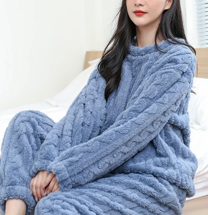 Pijama de Terciopelo Coral – Suave y Cómodo para Dormir