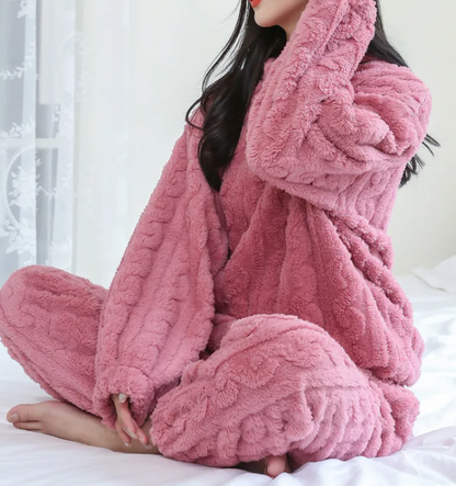Pijama de Terciopelo Coral – Suave y Cómodo para Dormir